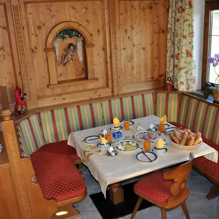 Haus Panorama 3*