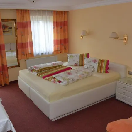 Bed and breakfast Haus Panorama 3*