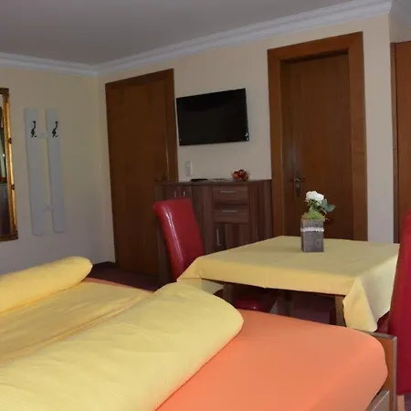 Haus Panorama Bed & Breakfast 3*